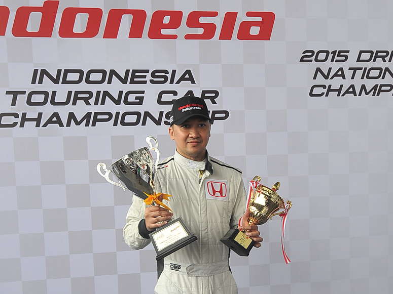 Pembalap Honda Racing Indonesia Alvin Bahar