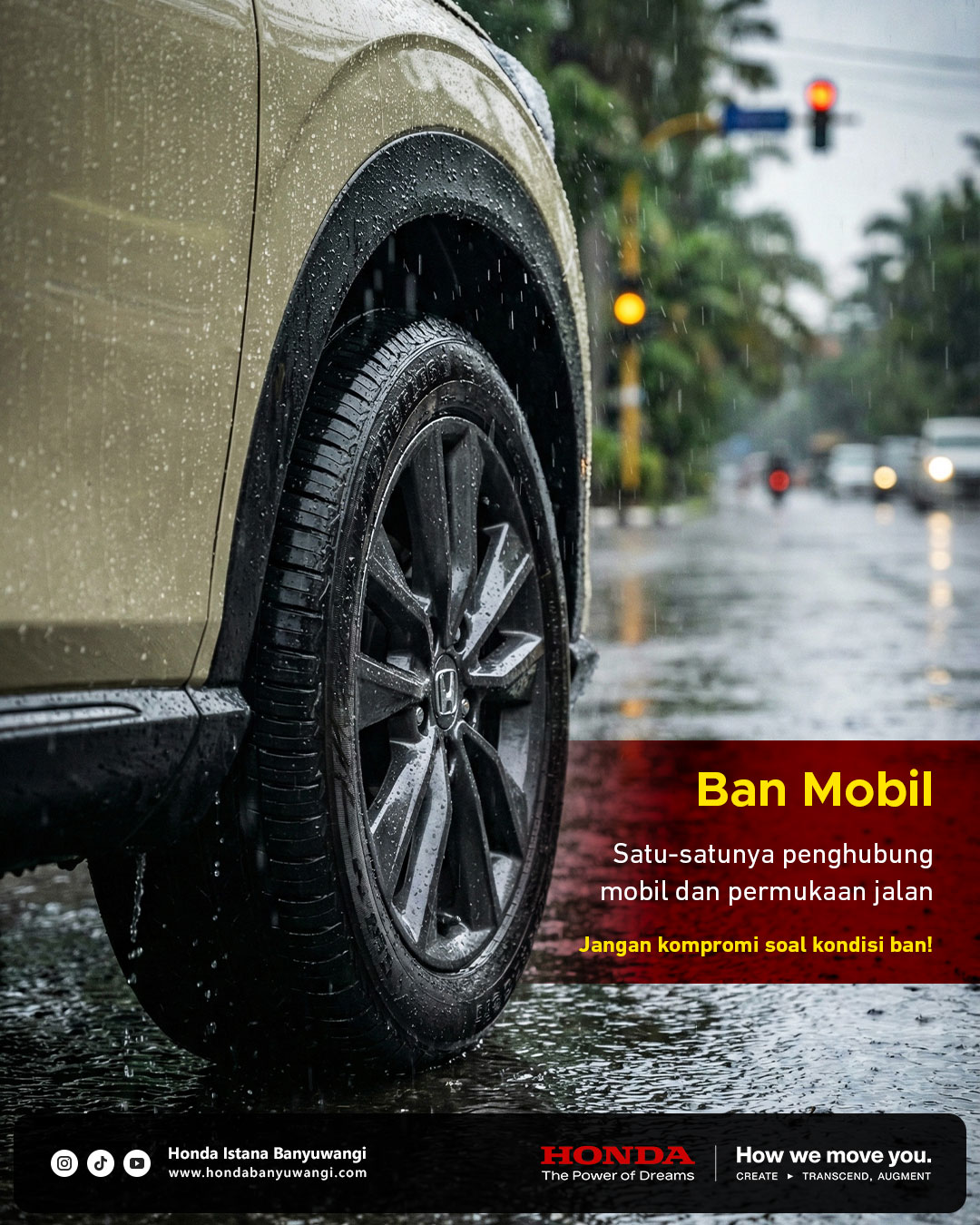 Ban Honda HR-V melintas di jalan basah saat hujan